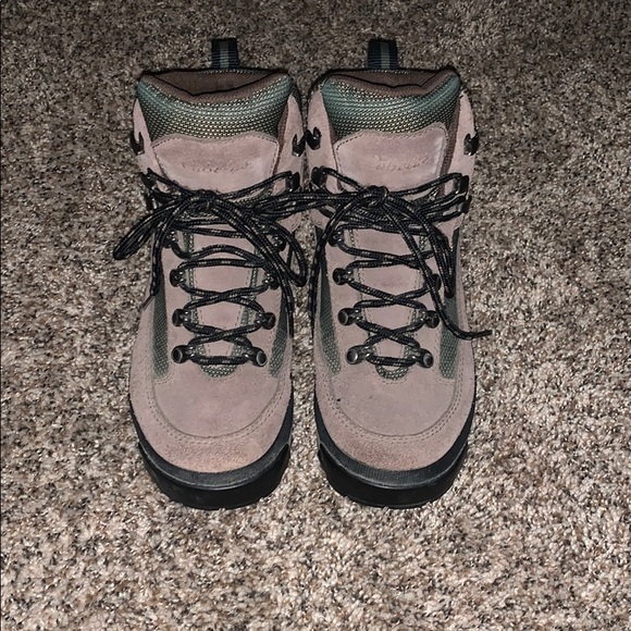 cabelas womens hiking boots